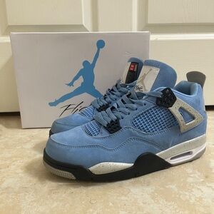 Men’s Jordan 4 University Blue